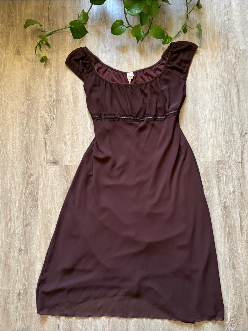 VTG y2k Chocolate Brown Milkmaid Romantic Midi Dress with Lace Trim